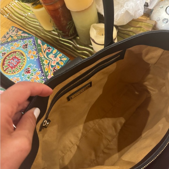 Excellent condition. Perfect size. Jimmy Choo crossbody bag - Picture 5 of 9